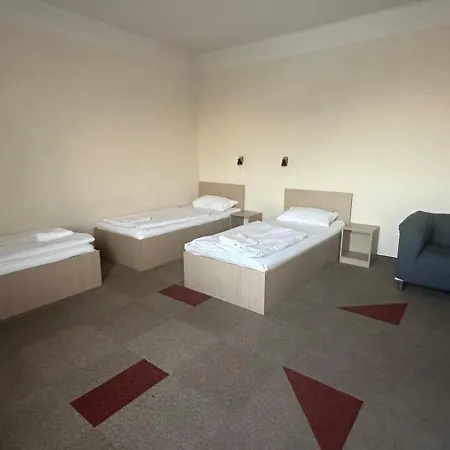 Bed & Breakfast Free Parking, Free Breakfast, Only 15 Minutes To Center Budapest